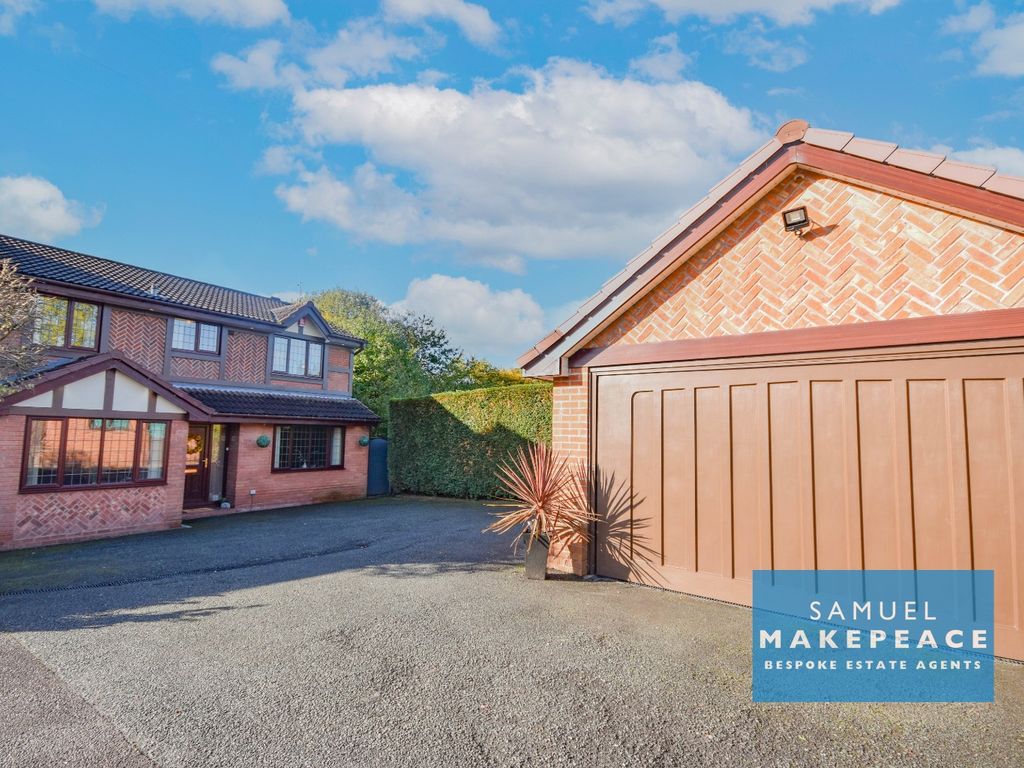 4 bed detached house for sale in Riverdale Drive, Packmoor, Stoke On