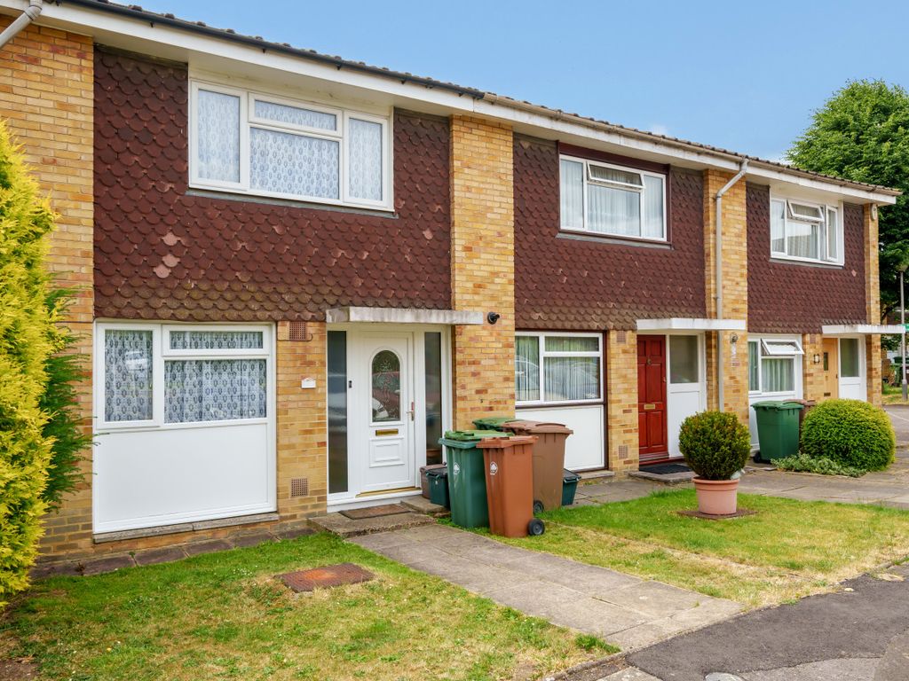 3 bed terraced house for sale in Newent Close, Carshalton SM5, £450,000 Zoopla