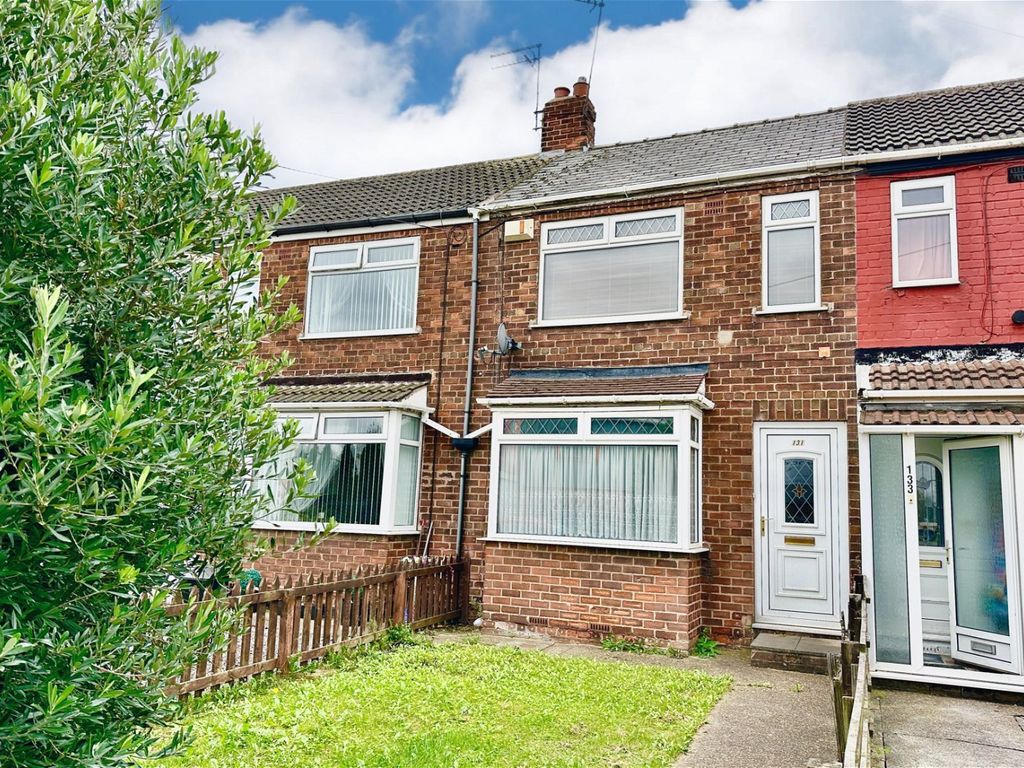 2 bed terraced house for sale in Dansom Lane North, Hull HU8, £50,000