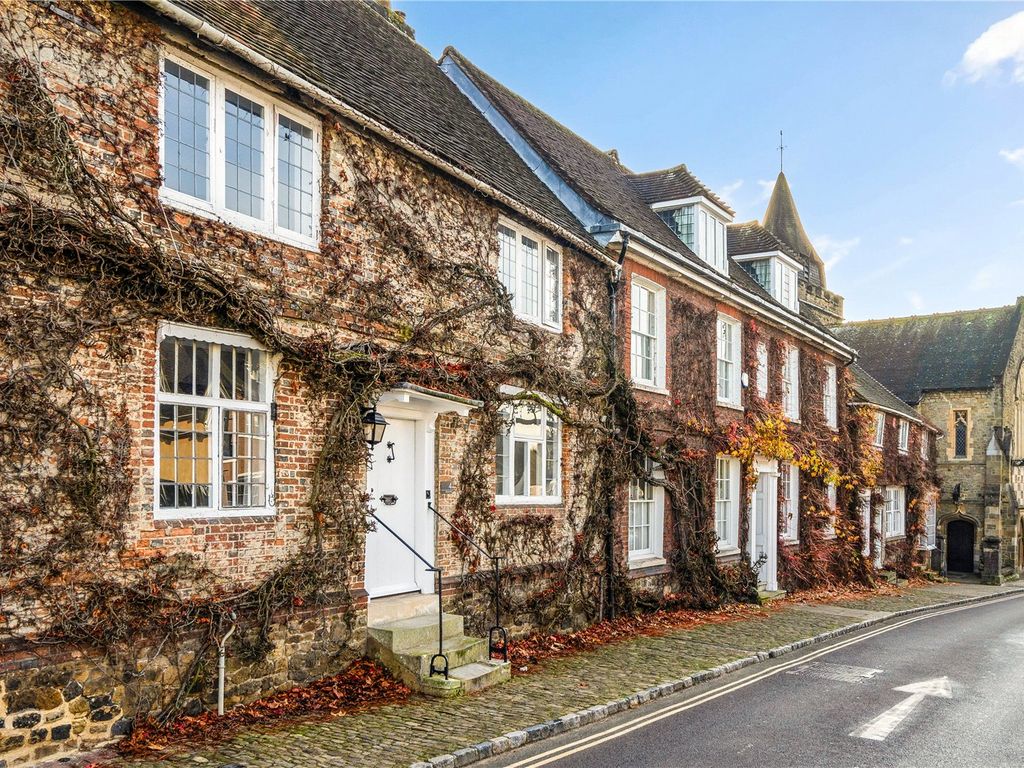 3 bed terraced house for sale in Church Hill, Midhurst, West Sussex