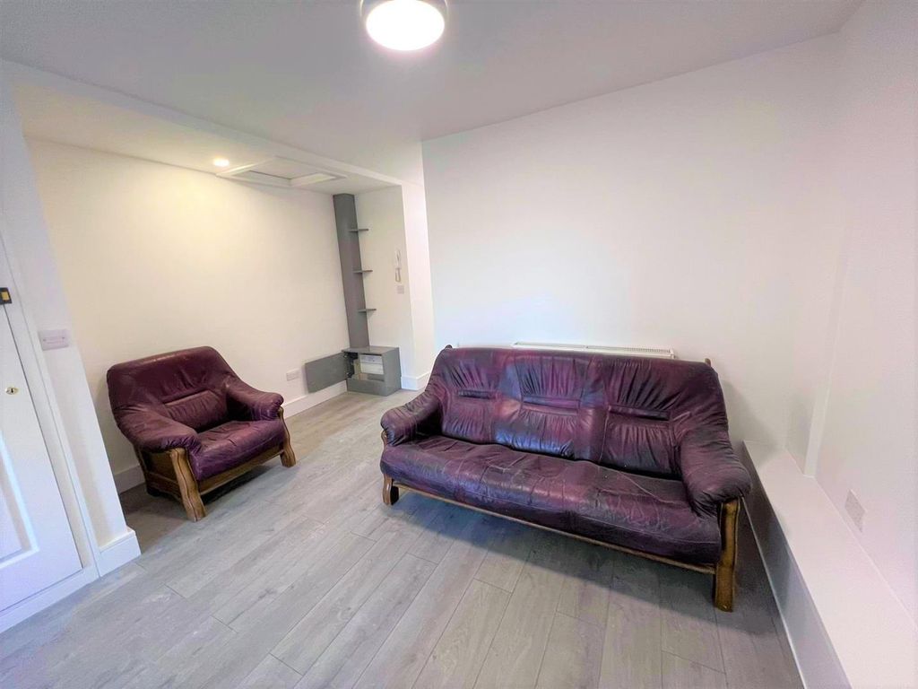 2 bed flat to rent in Prescot Street, Liverpool L7 Zoopla