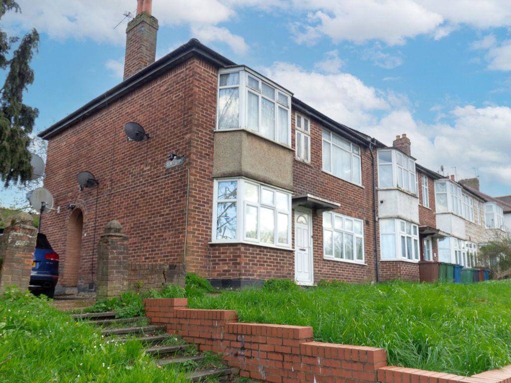 2 bed flat for sale in Selwyn Court, Camrose Avenue, Edgware, Middx HA8