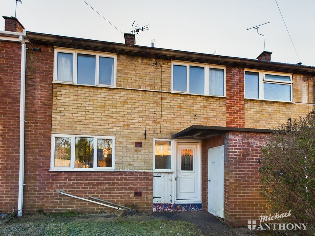 3 bed terraced house for sale in Intalbury Avenue, Aylesbury HP19 Zoopla