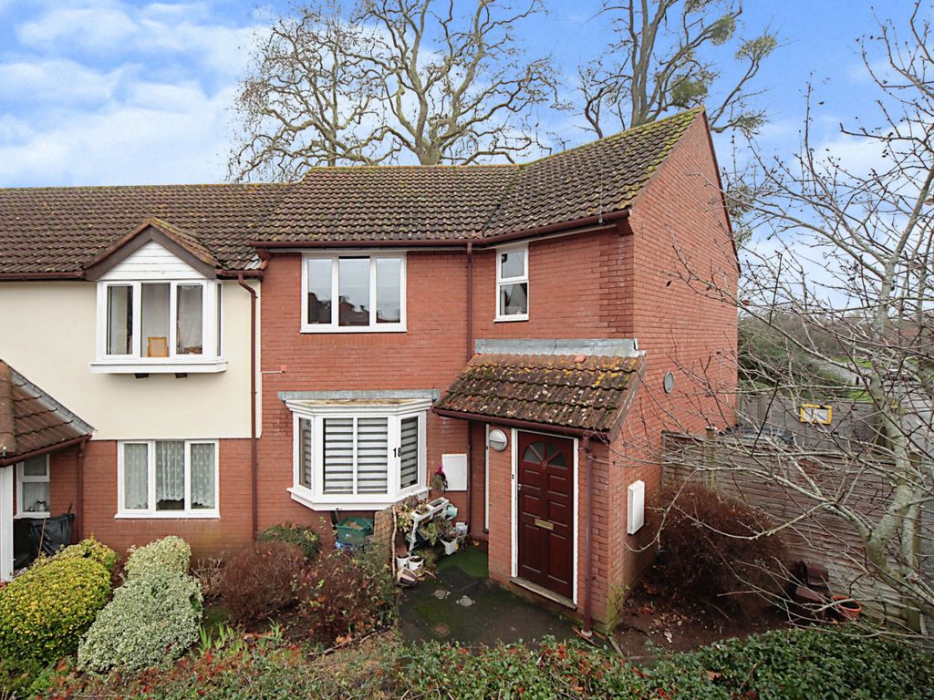 2 bed flat for sale in Warwick Gardens, Taunton TA1 Zoopla