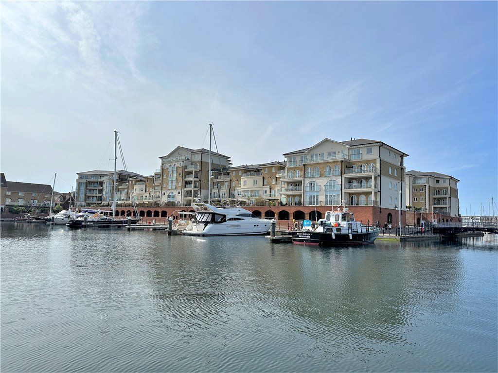 2 bed flat for sale in Hamilton Quay, Sovereign Harbour North