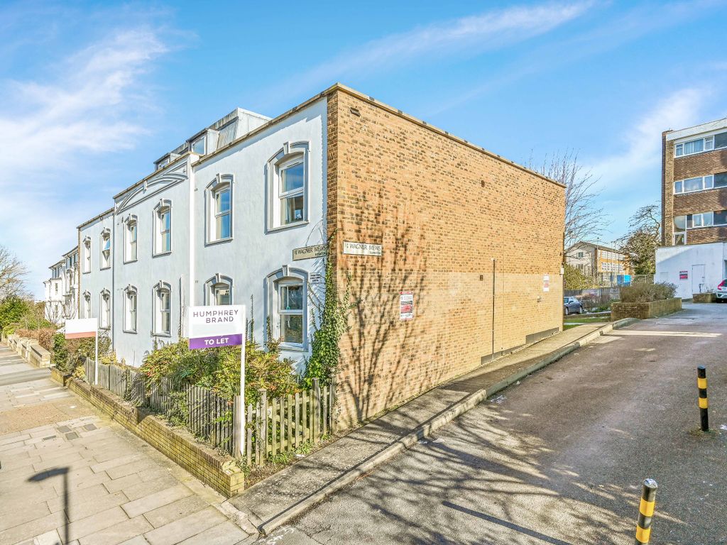 1 bed flat to rent in Avenue Elmers, Surbiton KT6 Zoopla