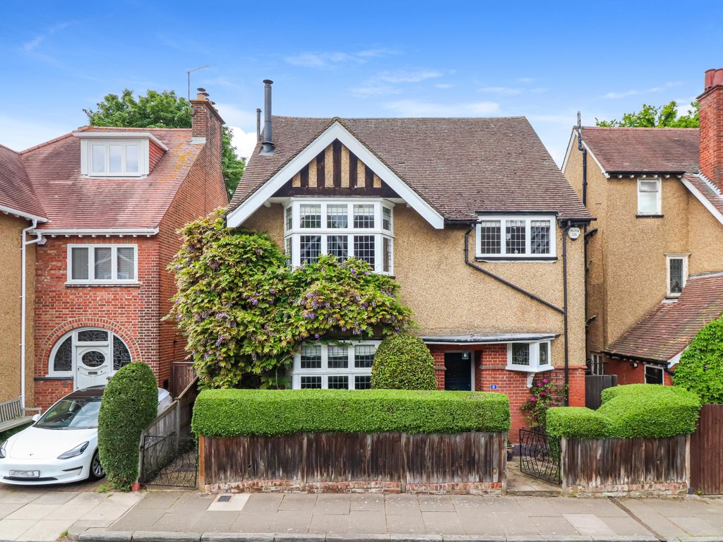 5 bed detached house for sale in Hall Place Gardens, St.Albans AL1 Zoopla