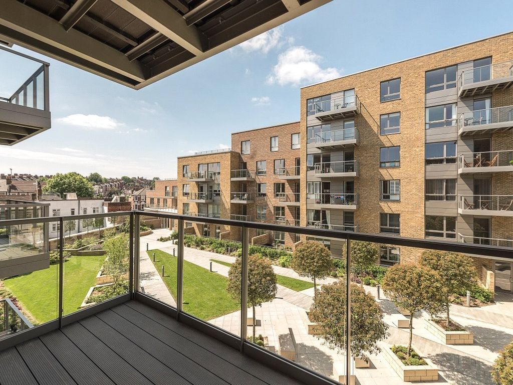 Hamlet Court, High Street, London N8