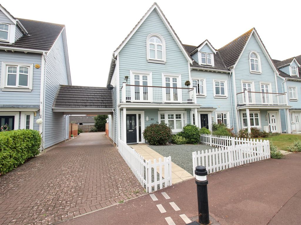 4 bed end terrace house for sale in David Newberry Drive, LeeOnThe
