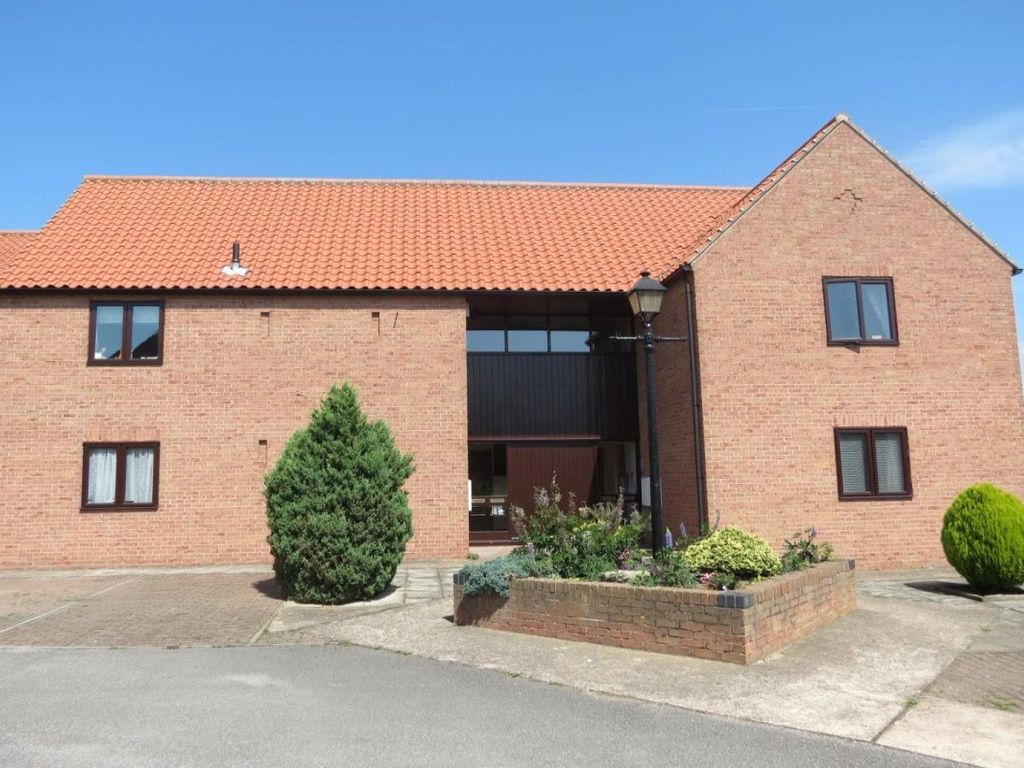 2 bed flat to rent in Styrrup Road, Harworth, Doncaster