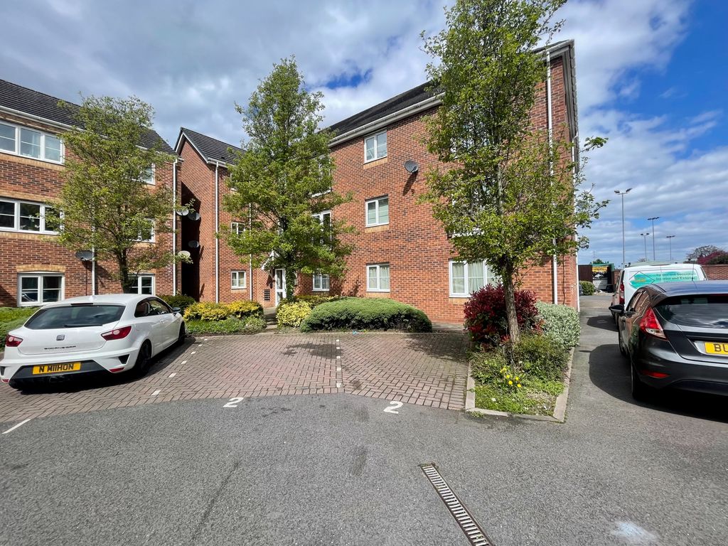 2 bed flat for sale in The Avenue, Darlaston WS10 Zoopla