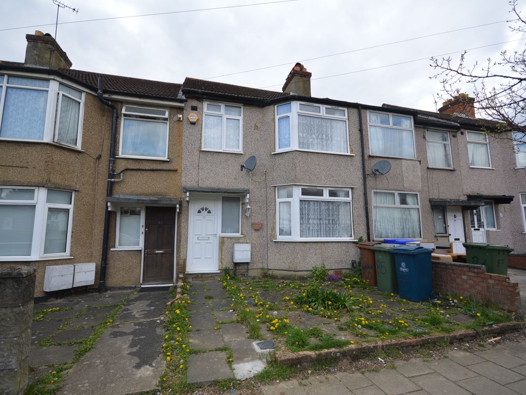 3 bed terraced house for sale in Whitefriars Avenue, Harrow HA3 Zoopla