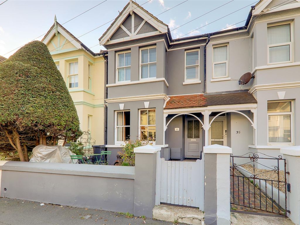 2 bed flat for sale in Ham Road, Worthing BN11, £325,000 Zoopla