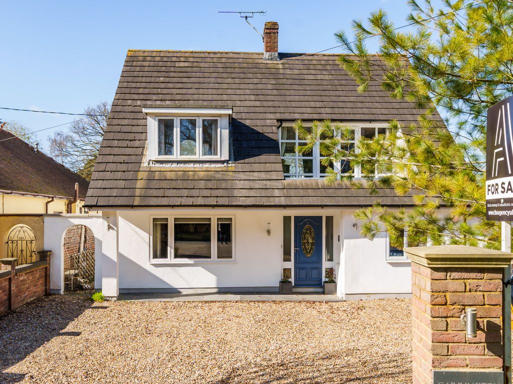 4 bed detached bungalow for sale in Stapleford Road, Romford RM4 Zoopla