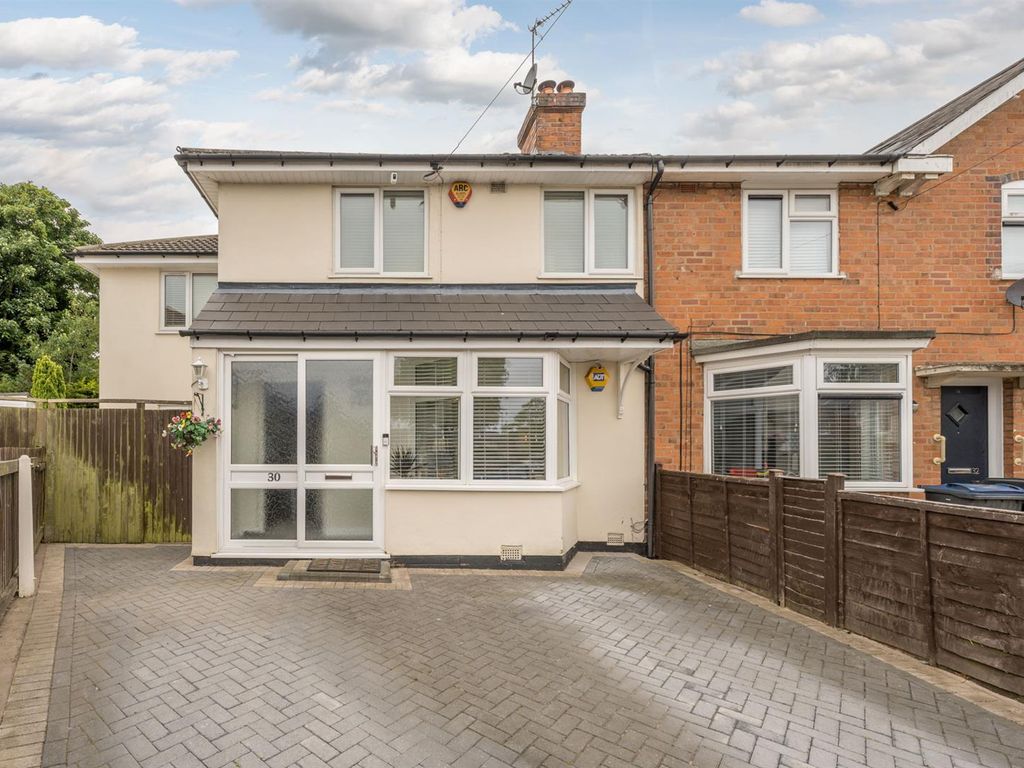 3 bed end terrace house for sale in Tinkers Farm Grove, Northfield