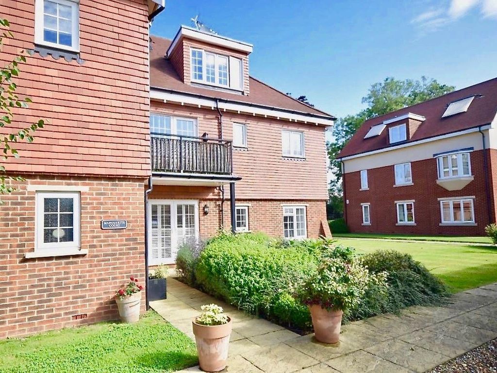 2 bed flat for sale in Ottways Lane, Ashtead KT21 Zoopla