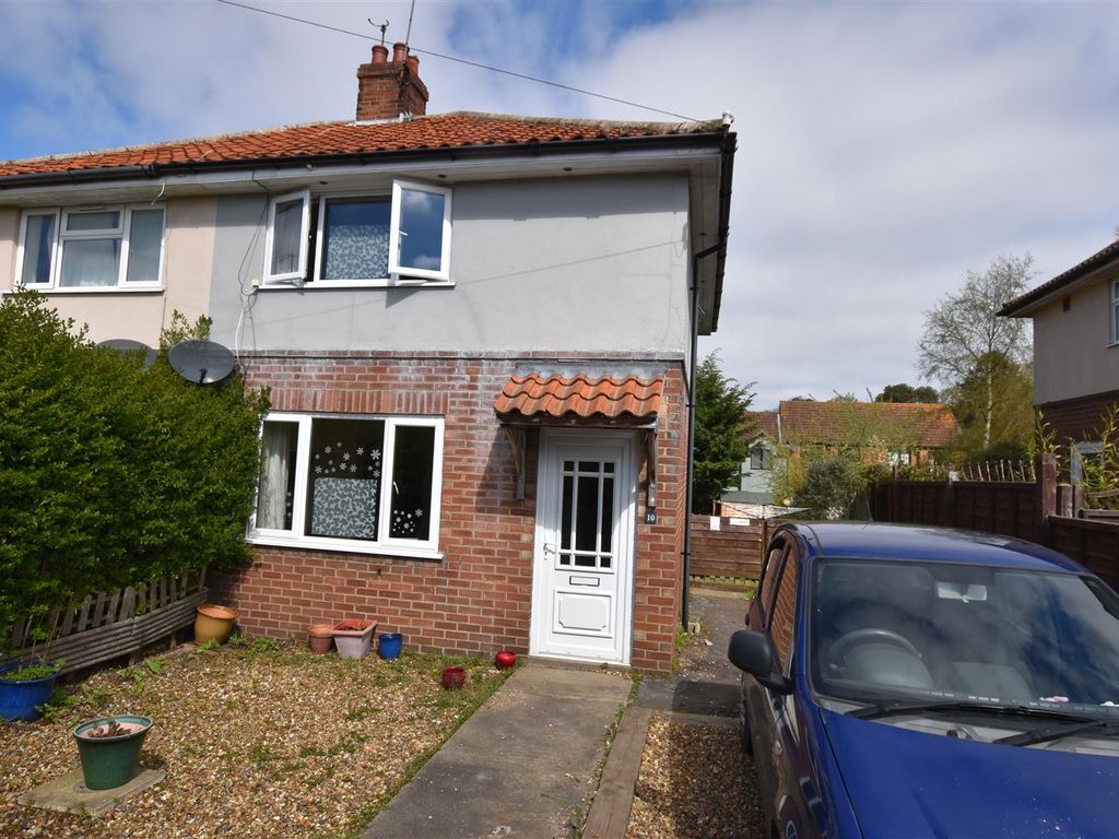 2 bed semidetached house for sale in Grove Road, Cromer NR27 Zoopla