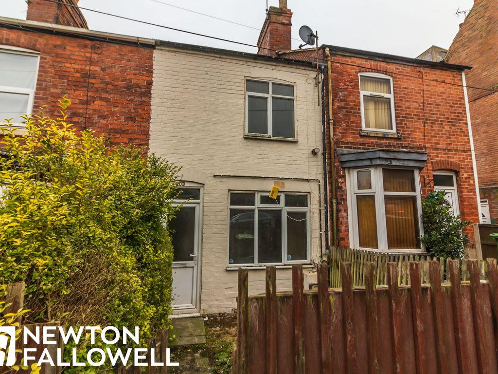 3 bed terraced house for sale in Albert Road, Retford DN22, £80,000