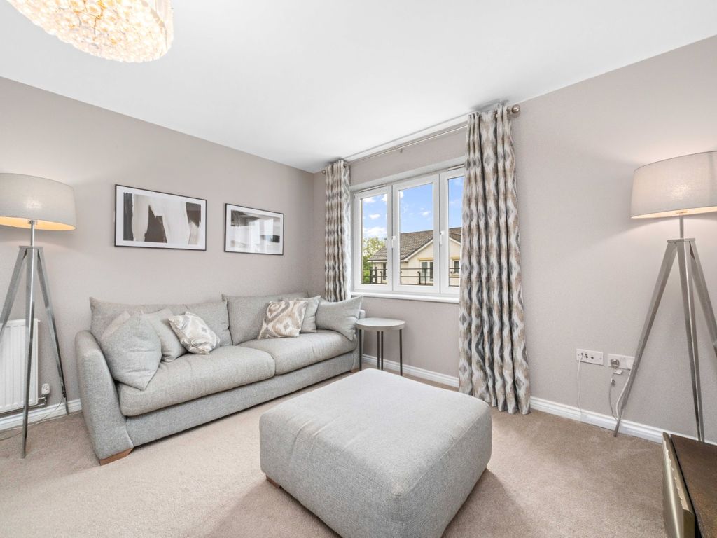 2 bed flat to rent in Kelvindale Court, Glasgow G12, £1,275 pcm Zoopla