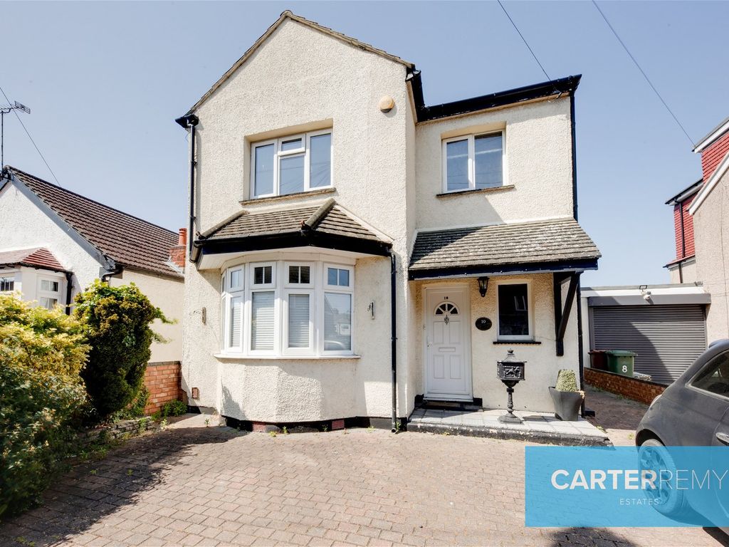 3 bed detached house for sale in Crescent Avenue, Grays RM17 Zoopla