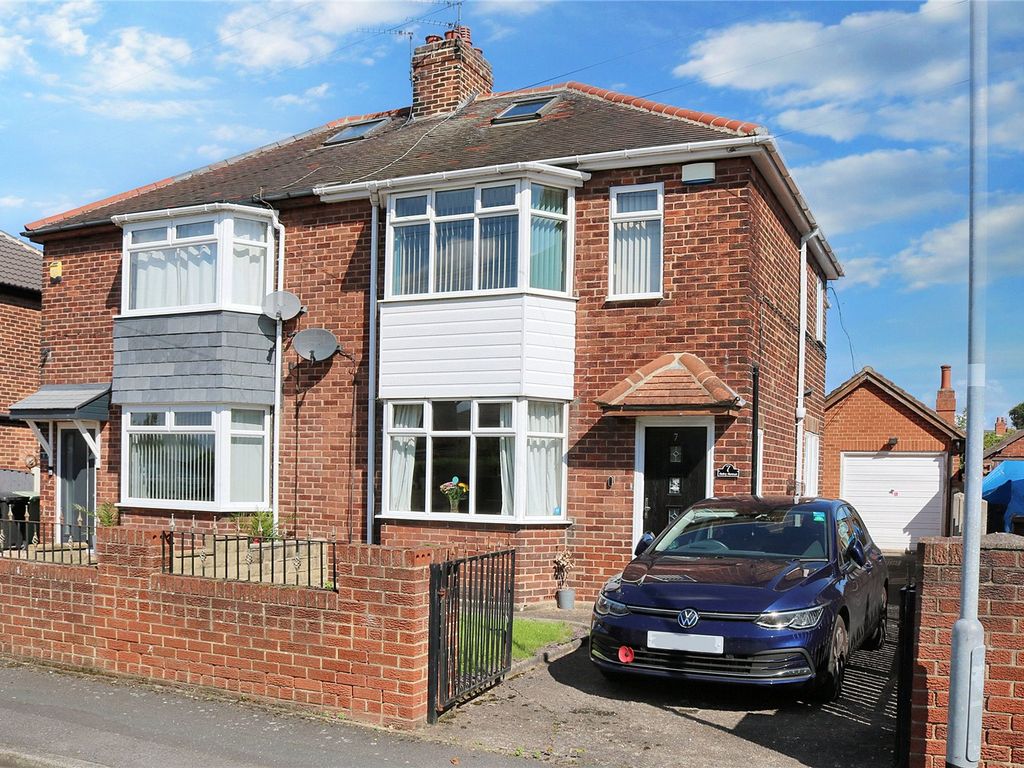 3 bed semidetached house for sale in Astley Avenue, Swillington, Leeds