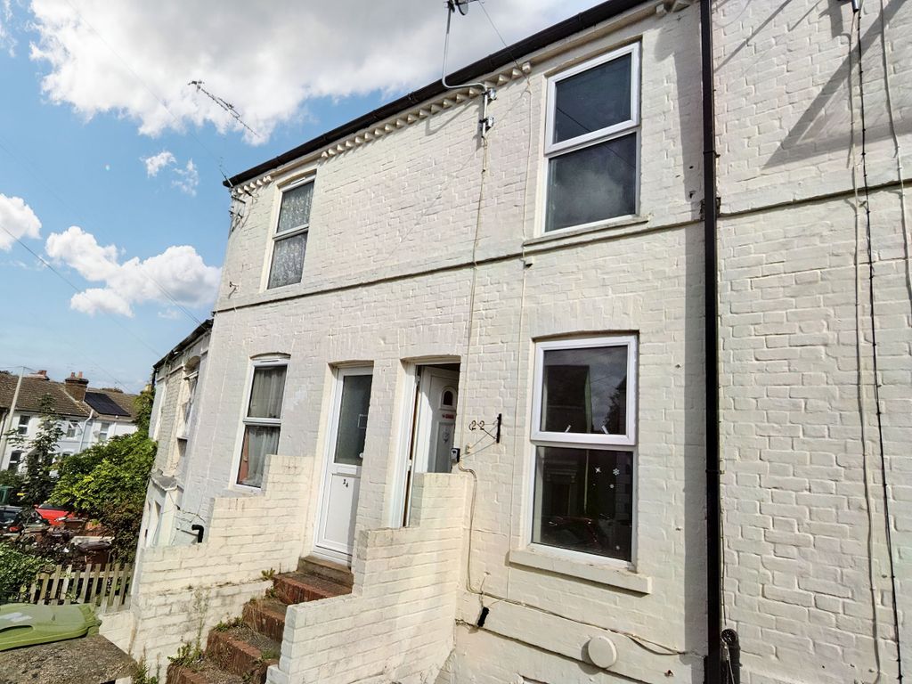 3 bed terraced house for sale in Rochdale Road, Tunbridge Wells TN1, £