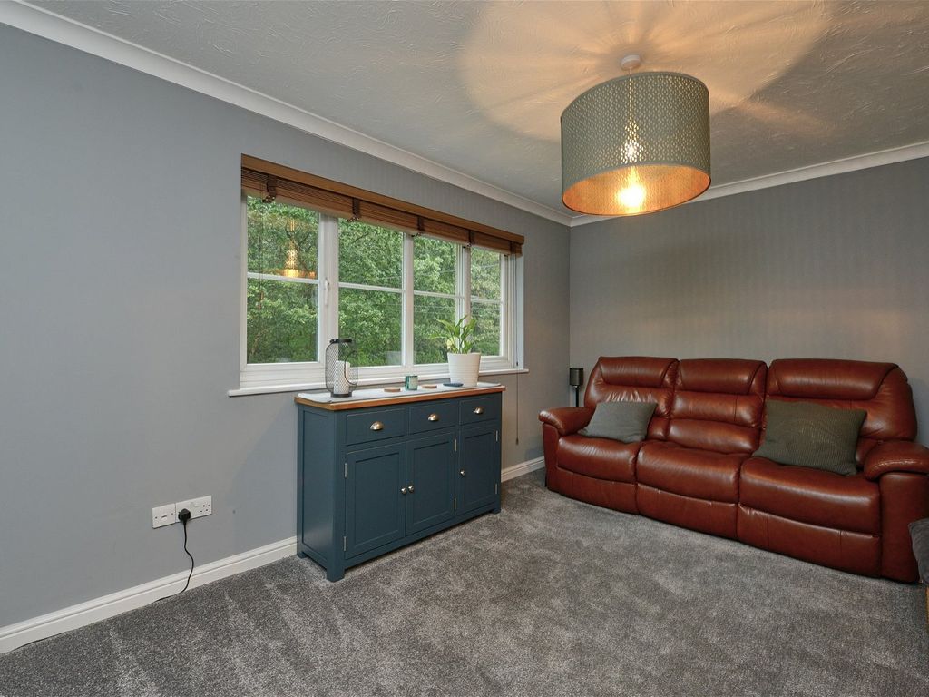 2 bed for sale in Aldershot Road, Church Crookham, Fleet GU52, £275,000 Zoopla
