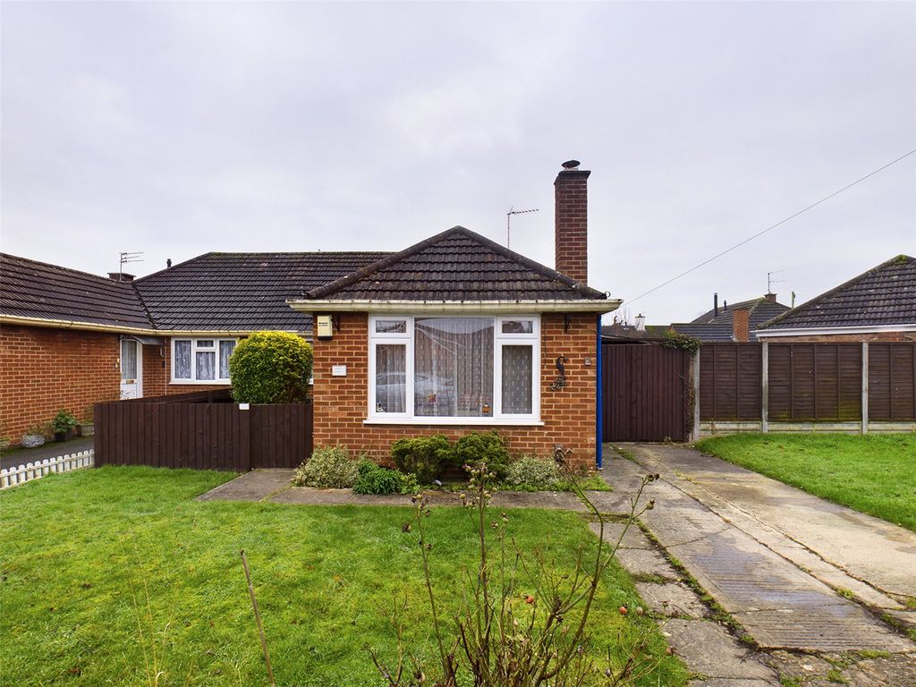 3 bed bungalow for sale in breinton way, longlevens, gloucester, gloucestershire gl2