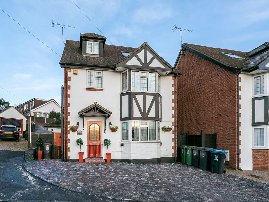 Belswains Lane, Hemel Hempstead, Hertfordshire HP3
