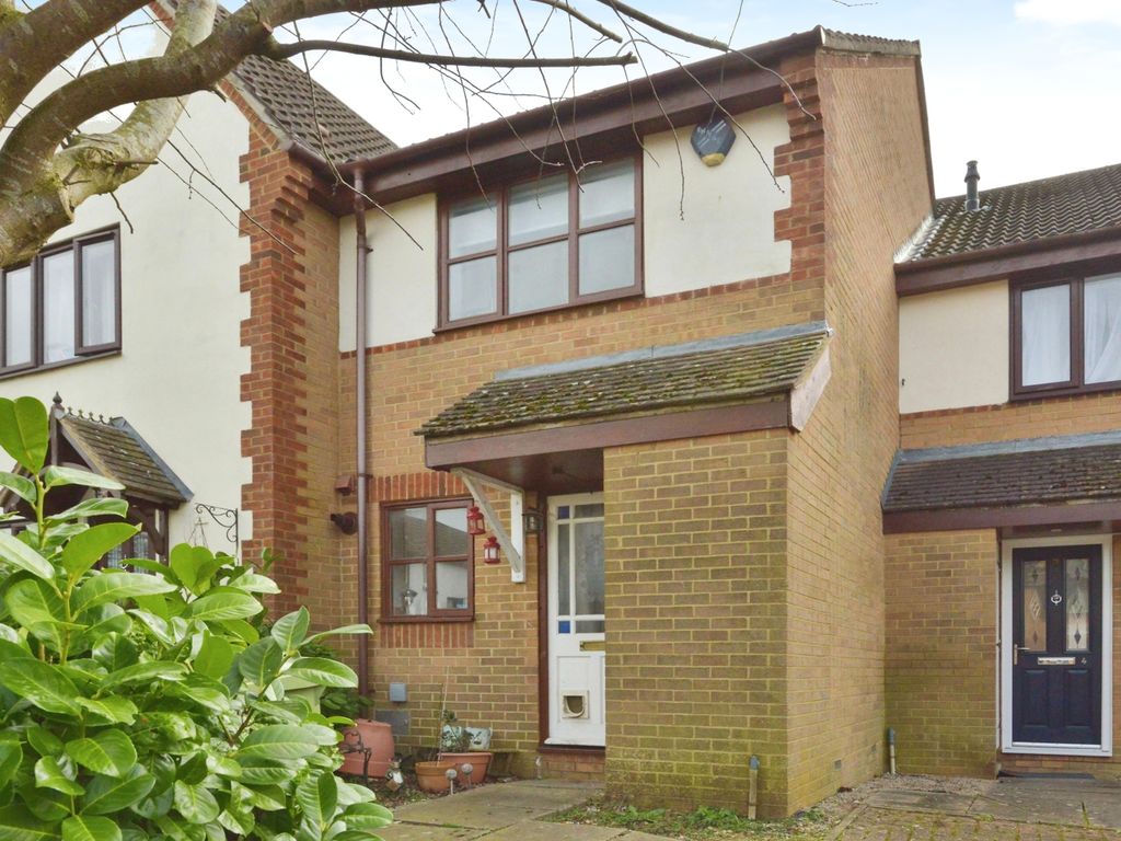 2 bed terraced house for sale in St. Anthonys Place, Tattenhoe, Milton