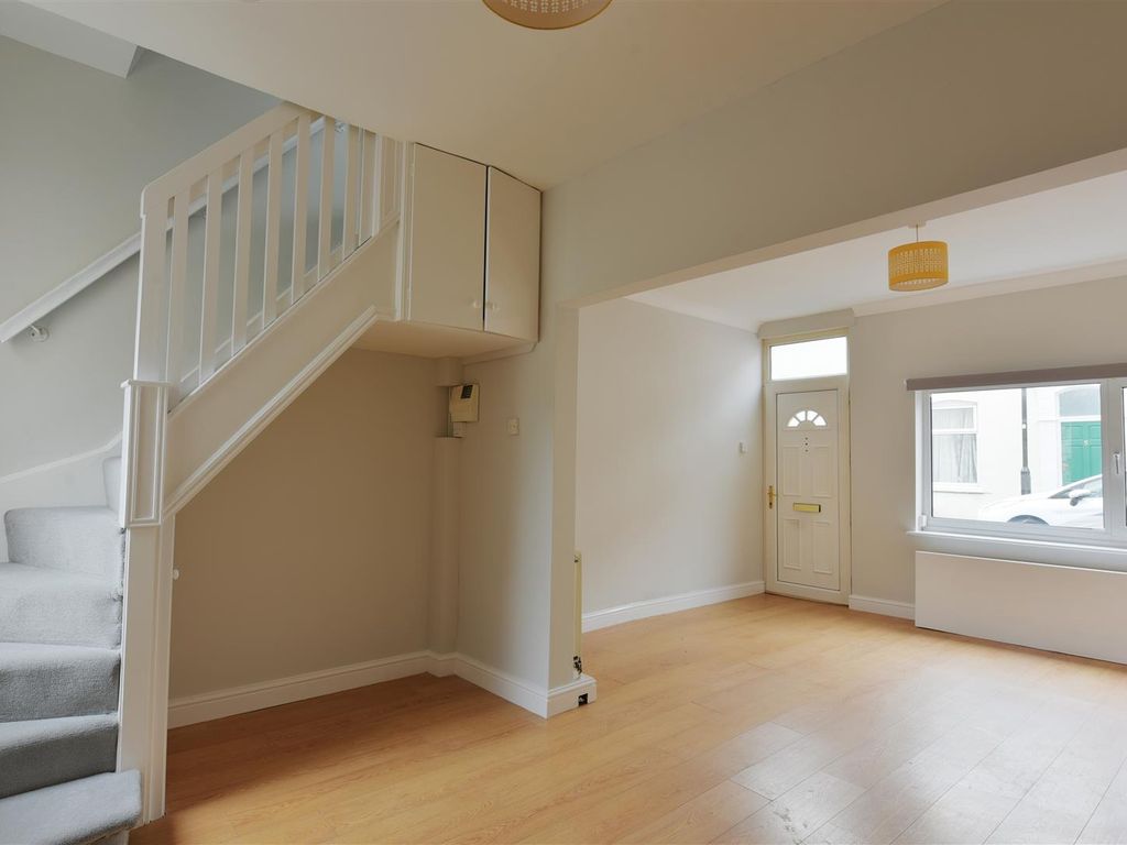 2 bed terraced house to rent in Arthur Street, York YO10, £1,100 pcm