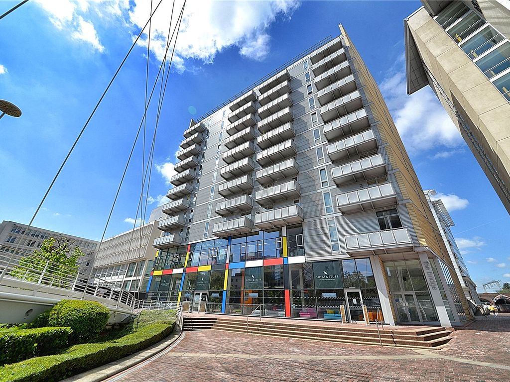 1 bed flat to rent in Dearmans Place, Salford, Greater Manchester M3