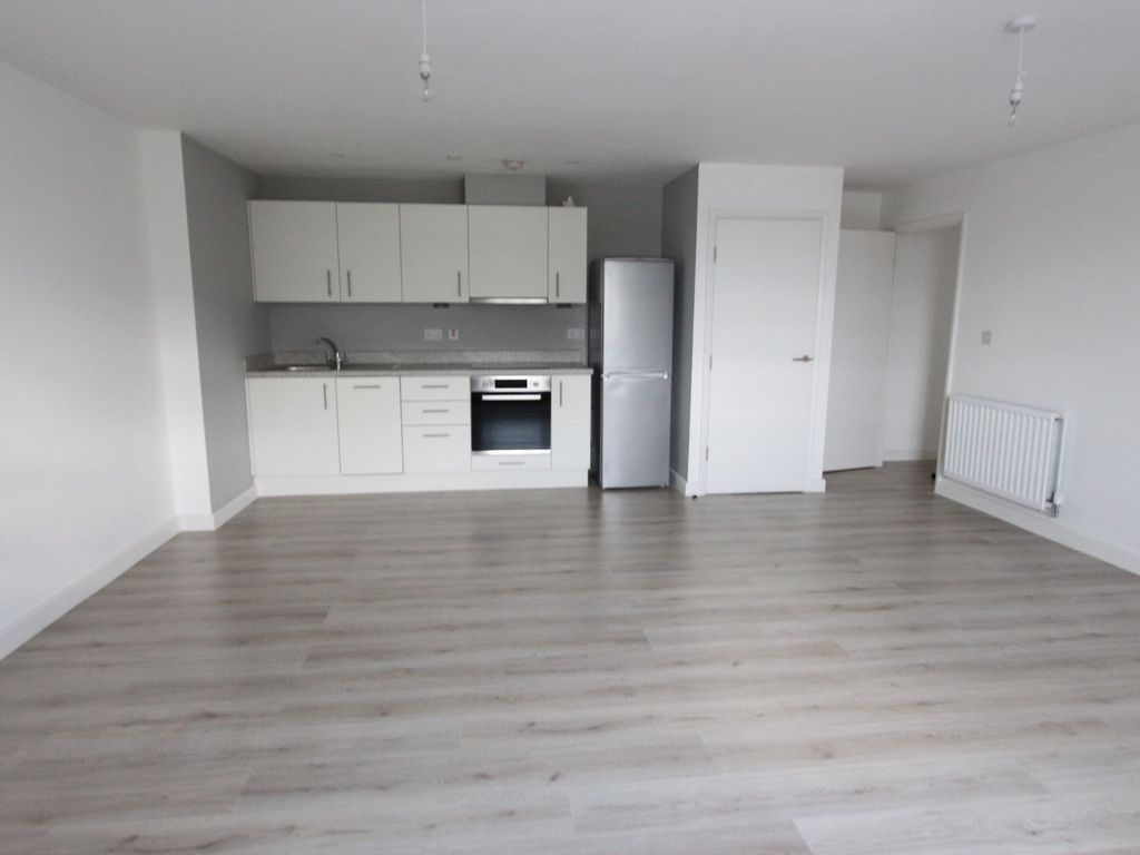 2 bed flat to rent in Mill Street, Terrace Mill Street ME15, £