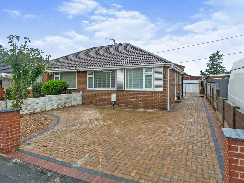 2 bed semidetached bungalow for sale in Claytongate, Chorley PR7 Zoopla