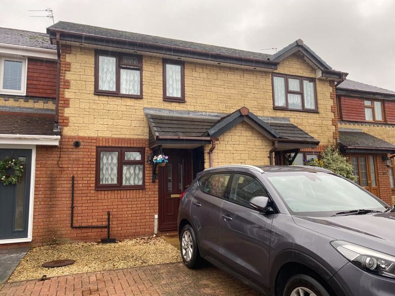 2 bed terraced house to rent in Johnson Drive, Barrs Court, Bristol