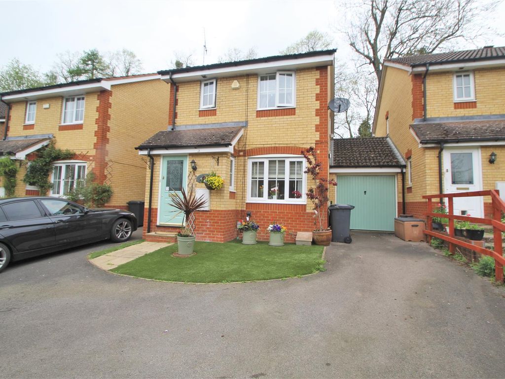 3 bed detached house for sale in Booker Place, High HP12 Zoopla
