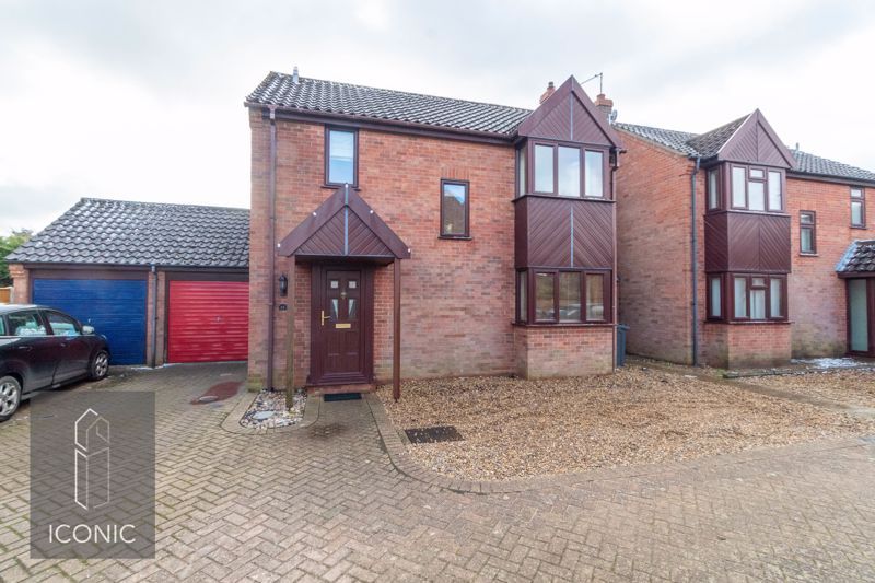 3 bed detached house for sale in Shakespeare Way, Taverham, Norwich NR8