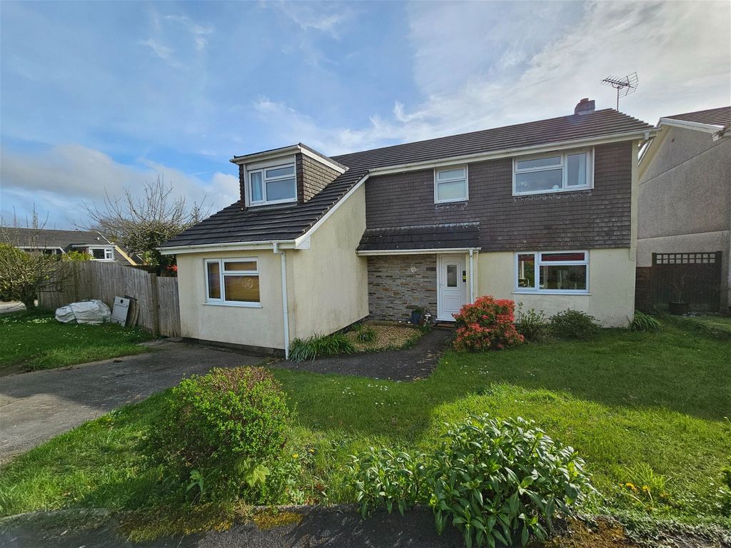 4 bed detached house for sale in Bramley Park, Bodmin PL31, £375,000