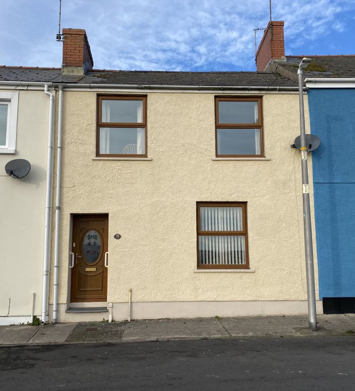4 bed terraced house for sale in Cambrian Road, Neyland, Milford Haven
