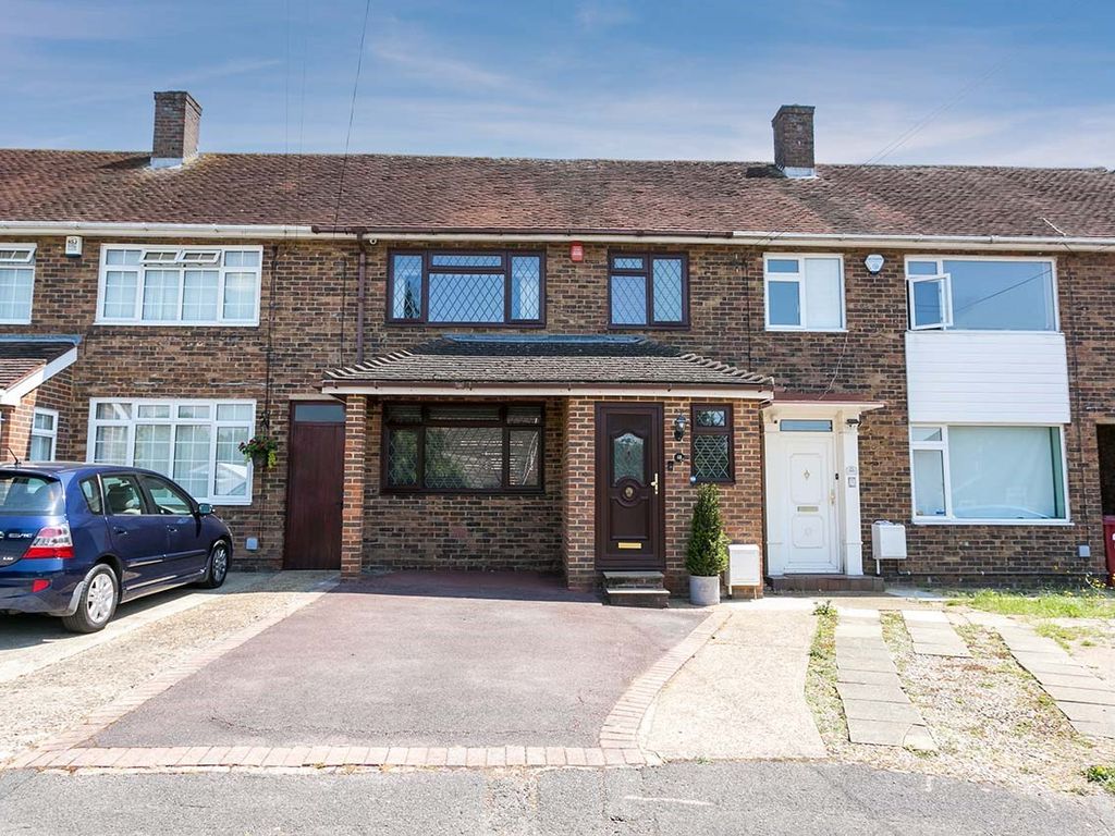3 bed terraced house for sale in Kidderminster Road, Slough SL2 Zoopla