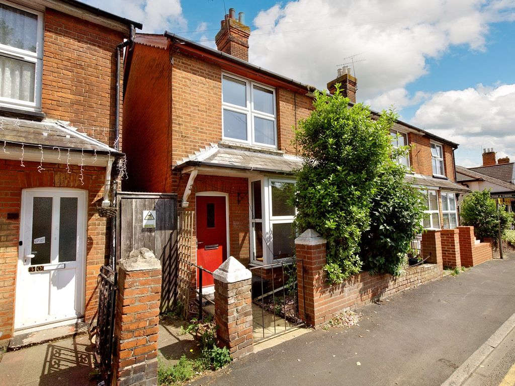 3 bed end terrace house for sale in Station Road, BurnhamOnCrouch CM0