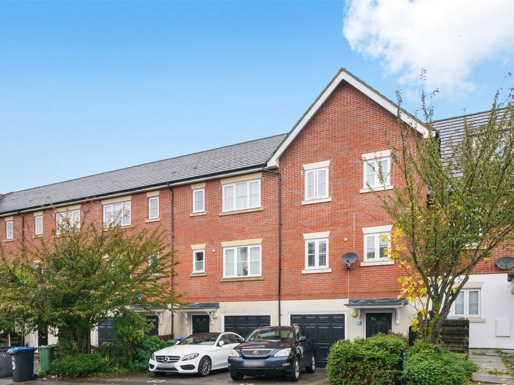 4 bed town house for sale in Harlesden Road, London NW10, £755,000 Zoopla