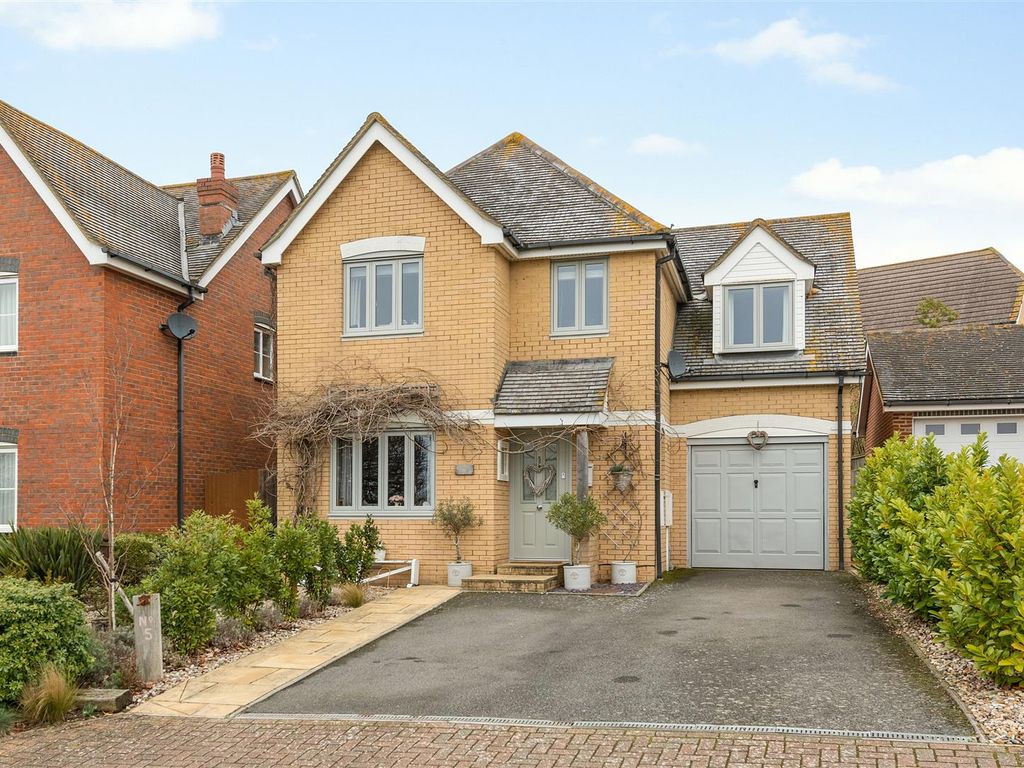 4 bed detached house for sale in Major Close, Seasalter, Whitstable CT5