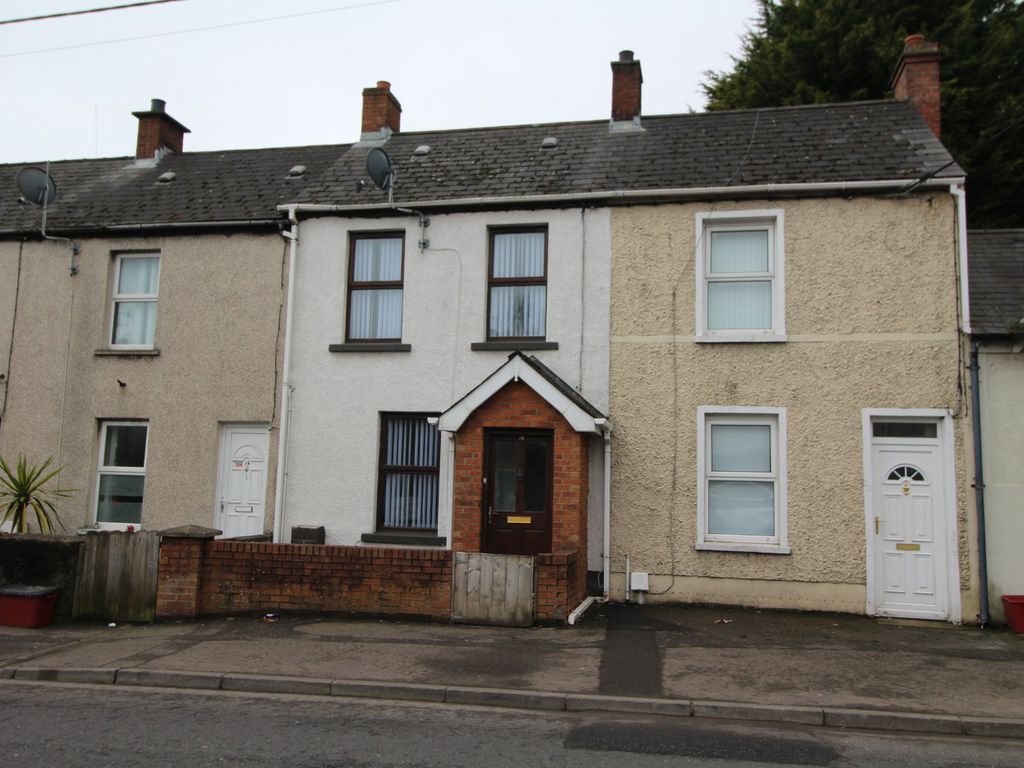 2 bed terraced house to rent in Ellis Street, Carrickfergus, County