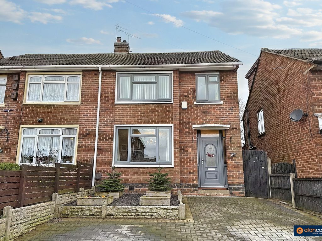 3 bed semidetached house for sale in Canon Drive, Ash Green, Coventry