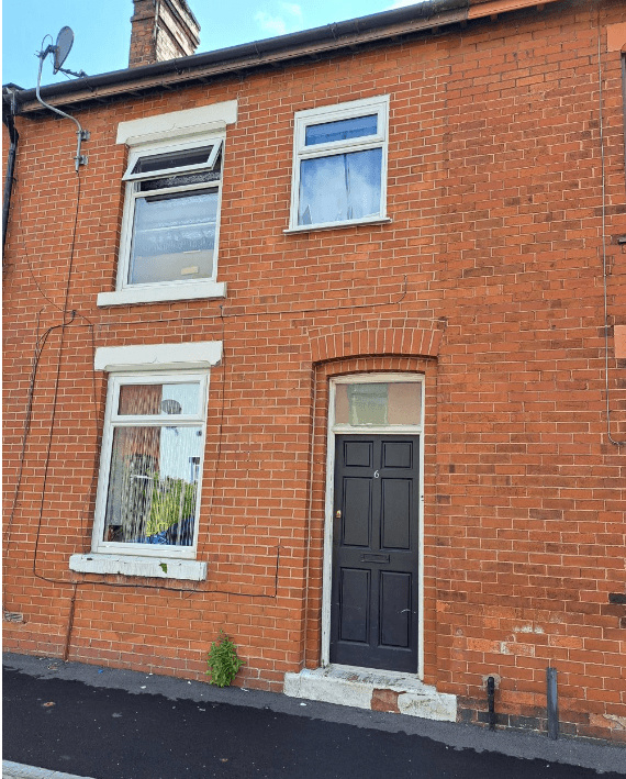 3 bed terraced house for sale in Jaffrey Street, Leigh WN7, £115,000