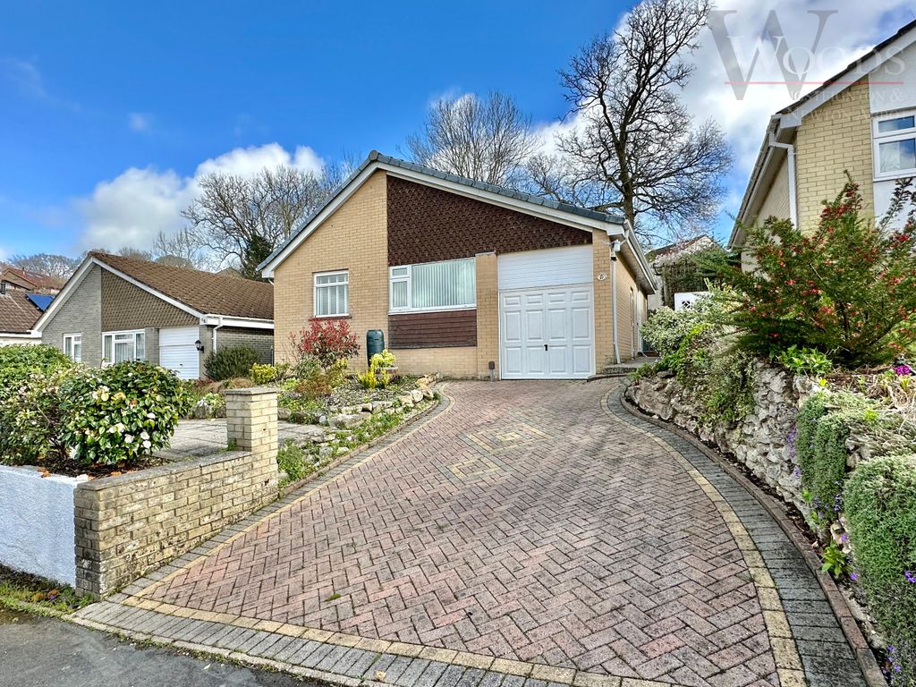 3 bed detached bungalow for sale in Heath Park, Newton Abbot TQ12, £