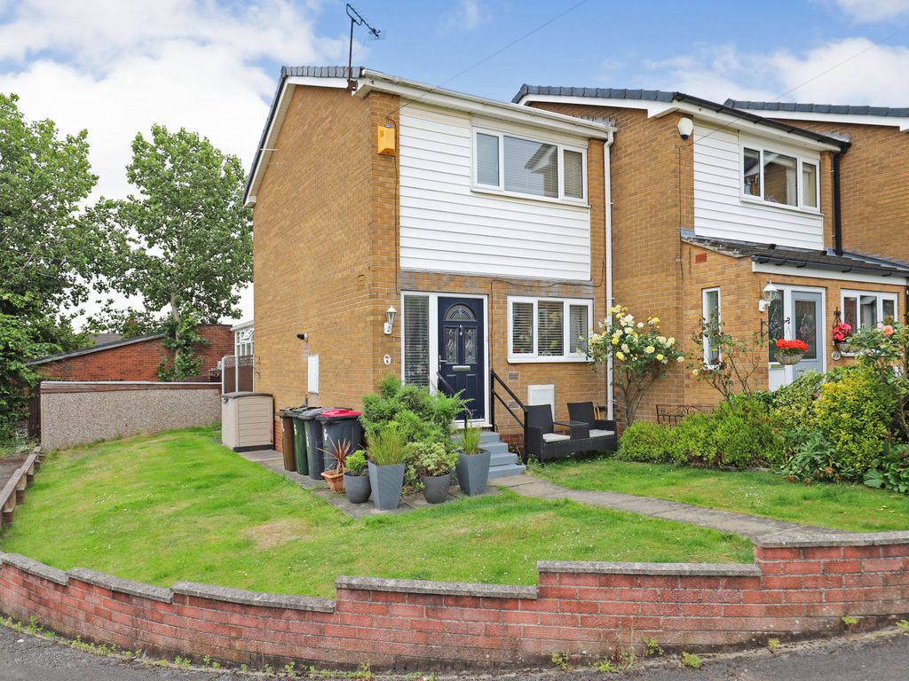 2 bed end terrace house for sale in St. Johns Close, East Dene