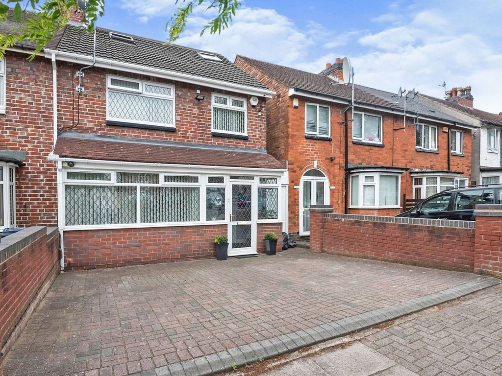 4 bed semidetached house for sale in Mervyn Road, Handsworth
