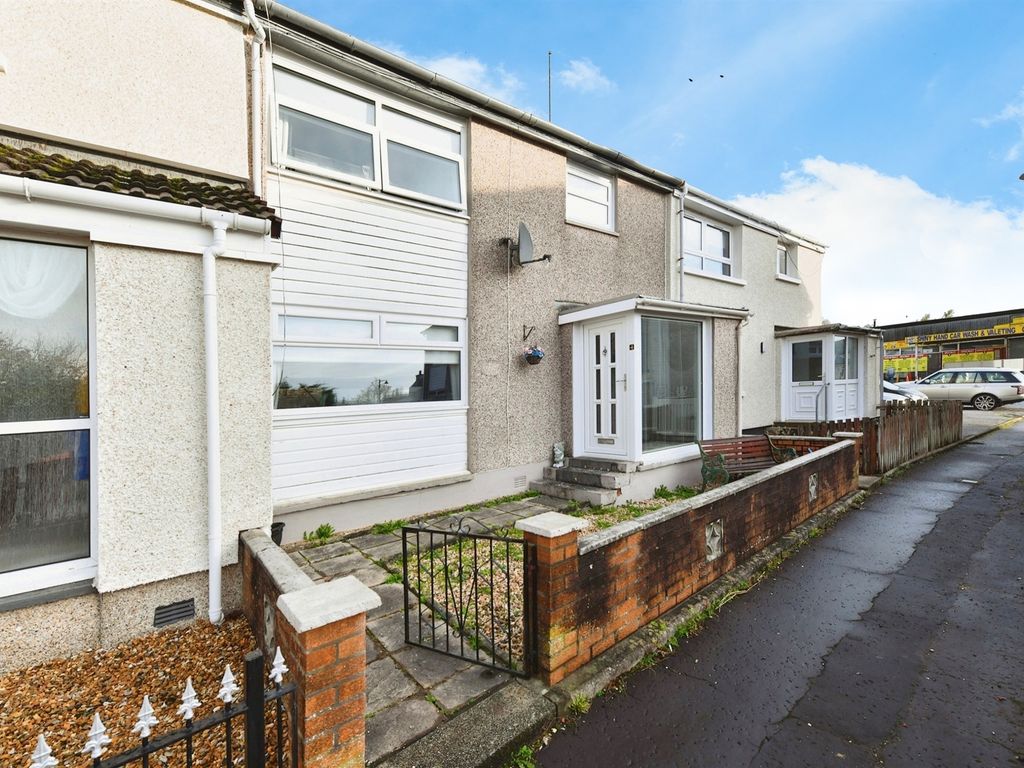 3 bed terraced house for sale in Belmont Court, Kilmaurs, Kilmarnock